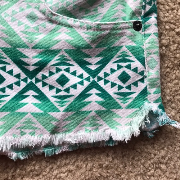 Tribal Jean Shorts - Picture 3 of 5